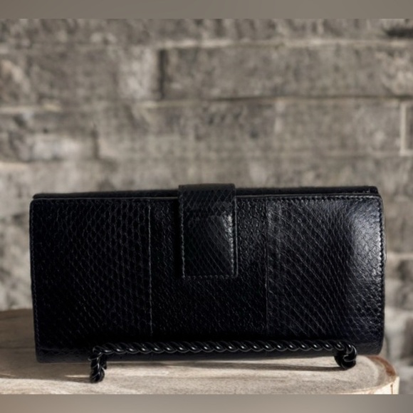 Gucci Black Leather Continental Wallet - Picture 2 of 11